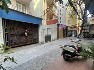 bán nhà riêng tại nguyễn khánh toàn, 24,3 triệu, 80m2, 4pn, 5wc, hướng đông bắc