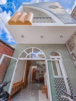 Nhà trệt lầu xây mới hẻm 311 Nguyễn Văn Cừ, gần trường đại học Kỹ Thuật Công Nghệ