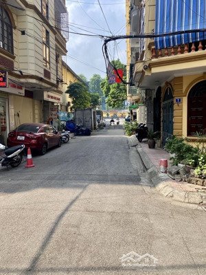 bán biệt thự viu hồ 4 tầng, 115m2, giá 35 tỷ tại võ thị sáu, thanh nhàn, hai bà trưng, hà nội