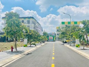 bán đất tại ngay mặt tiền đường dt824, 900 triệu, 125m2, pháp lý đầy đủ