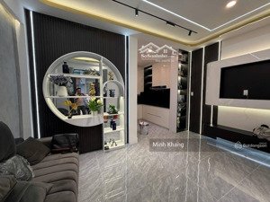 kẹt tiền bán nhà giá 2 tỷ 580, đường nguyễn lâm, phường 1, bình thạnh sát quận 1