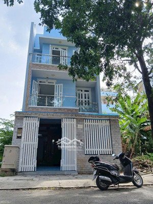 cho thuê nhà 3 lầu mặt tiền đường ô tô góc đỗ xuân hợp & đường 56 quận 2. tel 