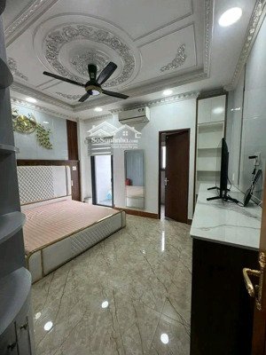 kẹt vốn bán nhà phạm phú thứ, quận 6. giá 2,6 tỷ, dt 52m2, lh như , hẻm xe hơi 5m
