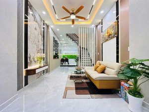 chỉ 3,69 tỷ/68m2 sở hữu nhà đẹp gần công viên phú lâm - hxh hậu giang, phường 12, quận 6. sổ riêng