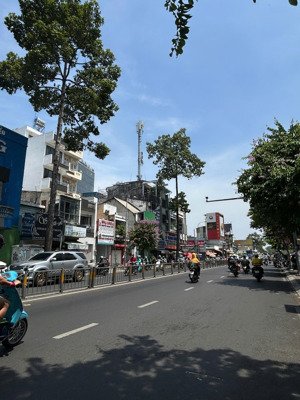 giá cực tốt! hxh 6m nguyễn chí thanh, q10. dt: 110m2(4,5x25m)- cấp 4 -gpxd: hầm+ 5 tầng -16,8 tỷ