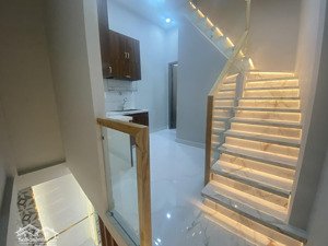 cho thuê nhà 3 lầu gần chợ ông địa, tân bình hẻm xe hơi thông thoáng, tiện kinh doanh