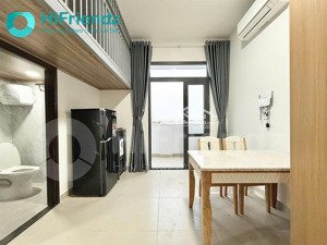trống sẵn căn duplex ban công lớn siêu thoáng mát