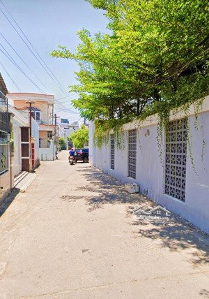 [ nhà 2 tầng nguyễn biểu _ bên hông cf mascopex ] ** hẻm ô tô rộng 5m ** giá : 8,8 tỷ