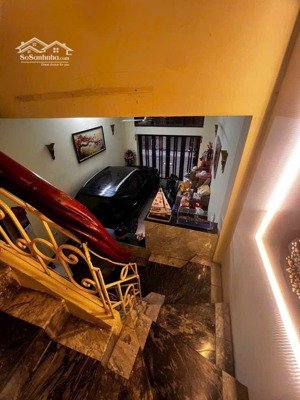 nhà phân lô tổng cục 2 gần hồ tùng mậu mặt ngõ thông bàn cờ lexus ngủ trong nhà chỉ 11.4 tỷ