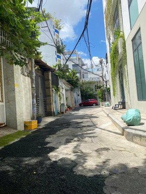 siêu hot khu vip chỉ 7,8tỷ, hẻm xe hơi, 40m2 kết cấu 4tầng 4pn 4wc, đường lam sơn p2 tân bình