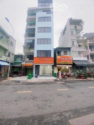 chính chủ cần bán căn hộ dịch vụ mặt tiền đường nguyễn tiểu la p.5 quận 10.dt 65m2 giá 27 tỷ