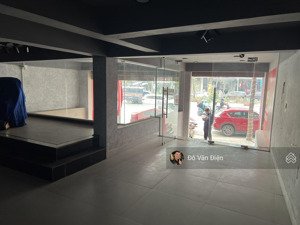 hót mặt phố lưu quang vũ , 200m2 x3 tầng, mặt tiền 20m, giá thuê 90 triệu.