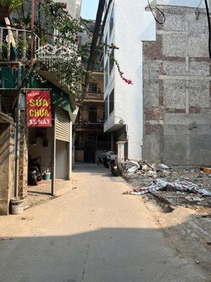 bán nhà đ. hồ tùng mậu 40m2x4t dân xây chắc chắn, gần ga, ngõ sạch, hàng xóm văn minh, chỉ 7 tỷ