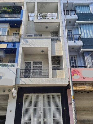 4.5x12m, hầm + 4 lầu, hđ thuê 30tr, nhà hxh 6m cù lao, sát trung tâm tt rạch miễu, giá 18.7 tỷ