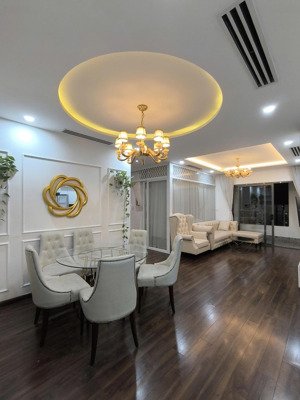 cho thuê godlen mansion 105m2 full nội thất gần sân bay 3pn 2wc giá 22tr