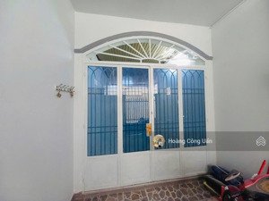 bán nhà phường quang vinh gần ngã 4 chợ biên hòa. cách đường phan chu trinh 100m