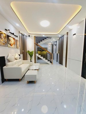 bán nhà mới gần chợ tân hương tân qúy tân phú full nội thất nhỉnh 4 tỷ.