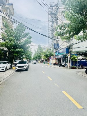 gấp định cư giảm 2 tỷ! bán nhanh mặt tiền kinh doanh, đường thông 12m - gần sân bay