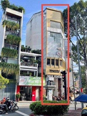 cho thuê nhà siêu đẹp 7x10, hầm trệt 3 lầu, sân thượng trung tâm quận 10 mặt tiền đường ngô gia tự