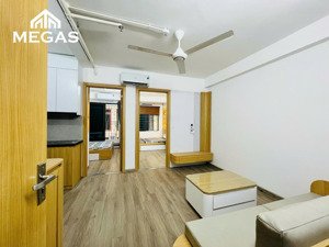 căn hộ 2 phòng ngủ full đồ, ban công thoáng ngay tại công viên cầu giấy