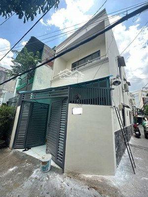 bán căn nhà ngon ngay hẻm 861 trần xuân soạn, 2 tầng, 3pn, đẹp lung linh, chỉ nhỉnh nhẹ 5 tỷ