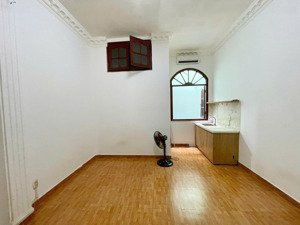 cho thuê phòng 25m2, cửa sổ thoáng, gần kcx, ufm, pmh ở huỳnh tấn phát, phú thuận, q7