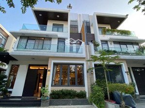 cho thuê biệt thự lucasta liên phường q9 giá 33tr/tháng full nội thất
