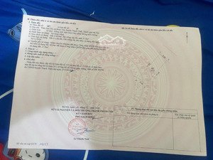 bán đất thạch thất dưới 5 tỷ chính chủ diện tích 87m2 thực tế 114m2 sẵn nhà 2 tầng 1 tum .