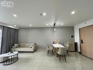 Cho thuê căn hộ 3 phòng ngủ chung cư cao cấp Minato