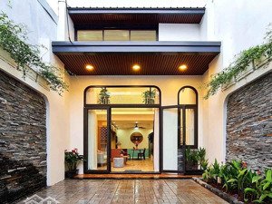bán gấp nhà 1 đời chủ, chưa qua đầu tư, huỳnh văn bánh, pn, hxh, 2 tầng, dt 4.4x13, giá 10 tỷ tl