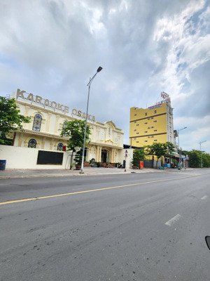 bán biệt thự 1t1l 8.9x 19m, mặt tiền hai bà trưng p. đông hòa gần go dĩ an