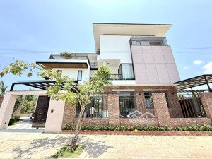 cho thuê biệt thự sân vườn hiện đại full nội thất có thang máy giá 60 triệu/tháng kđt ven sông tắc