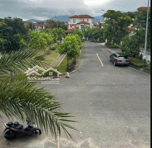bán đất đa mặn đông 1: dt 78m2 ngang 6m, đối diện công viên, phía sau có khoảng dư 3m ngoài sổ