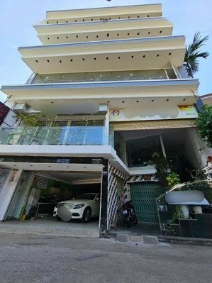 bán tòa nhà trung tâm thành phố, sát siêu thị aeon, diện tích đất 180m2 ngang 10