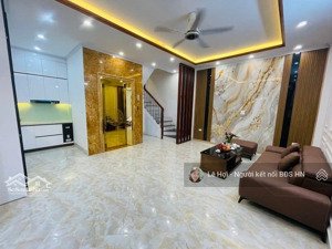 bán nhà xây mới, phố pháo đài láng, đống đa, 36m2*6 tầng thang máy, nhà ngõ thông, gần phố, 8,x tỷ