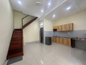 hàng hiếm, giá tốt, bề ngang 5m, gần hxh khu phạm văn hai - lê văn sỹ, đã có nội thất cơ bản