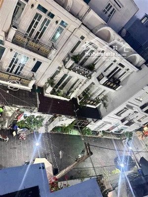 nhà 3 tầng đường hà huy giáp ,phường thạnh xuân, q 12.dt 70m2(5,5mx13m)hẻm 7m 5tỷ.