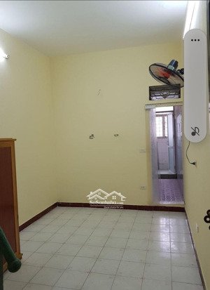 cc cho thuê căn tt 2pn 2vs 1bếp 2tầng thông