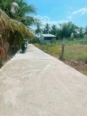 đất f0 cạnh bệnh viện xuyên á giá chỉ từ 656 triệu/ 128m2 ngang 4 dài 32 có 100 thổ, đường 6m nhựa