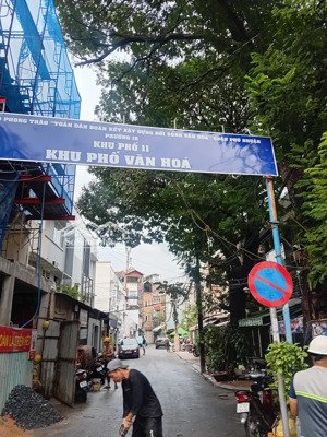chỉ 2,7 tỷ có căn nhà quận phú nhuận, sát q.1, q.3, 1 trệt 1 lầu 1 pn.