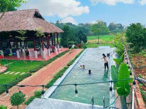 khu nghỉ dưỡng ba vì hà nội 2700m 500 thổ cư 10,x tỷ có rẻ quá không các bác