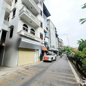 bán nhà mặt phố quận hoảng mai lô góc 3 mặt thoáng ô tô vào nhà view sông ,siêu đẹp