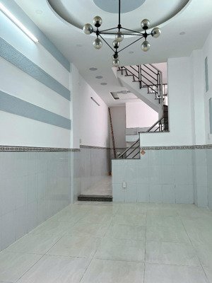 cần bán nhà đường phú định quận 8