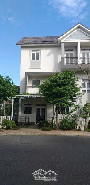 căn nhà phố sân vườn rẻ nhất park riverside - 9x12m sân ô tô riêng - khu compound an ninh 24/7