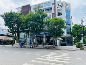 bán tòa chdv dòng tiền tốt lk sân bay tsn - bình thạnh - hầm 7 tầng. hđt 320 triệu. giá 70 tỷ