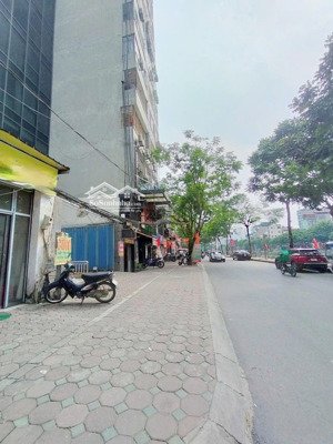 bán nhà mặt phố vũ tông phan, 40 tỷ, 125m2, mặt tiền 4.2m, lô góc, vỉa hè 3m kinh doanh đỉnh