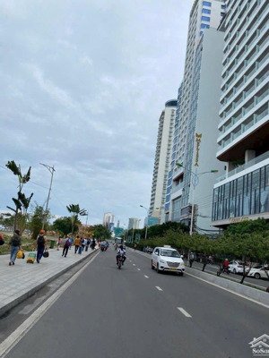 đất hẻm phố tây, lộc thọ, nha trang. dt 148 m2 ngang 6.8m hướng đông bắc, cách trần phú 50m.