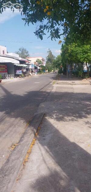 Nhà mặt tiền đường huyện 173 đối diện Trung Tâm Hành Chính Công xã Châu Hòa, tỉnh Vĩnh Long