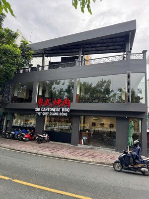 siêu vị trí-khan hiếm góc 3 mặt tiền trường sa, quận 3, dt 14x8m, 3 tầng hđt 120tr/tháng giá 43 tỷ