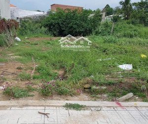 chủ ngộp gửi bán gấp đất giá 780 triệu, dt 120m2 thổ full, kế giáo xứ thái mỹ, xã thái mỹ, củ chi